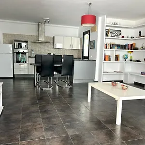 Sunshine Apartment Famara